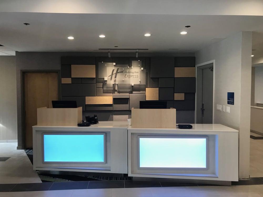 Holiday Inn Express Naperville By Ihg מראה חיצוני תמונה