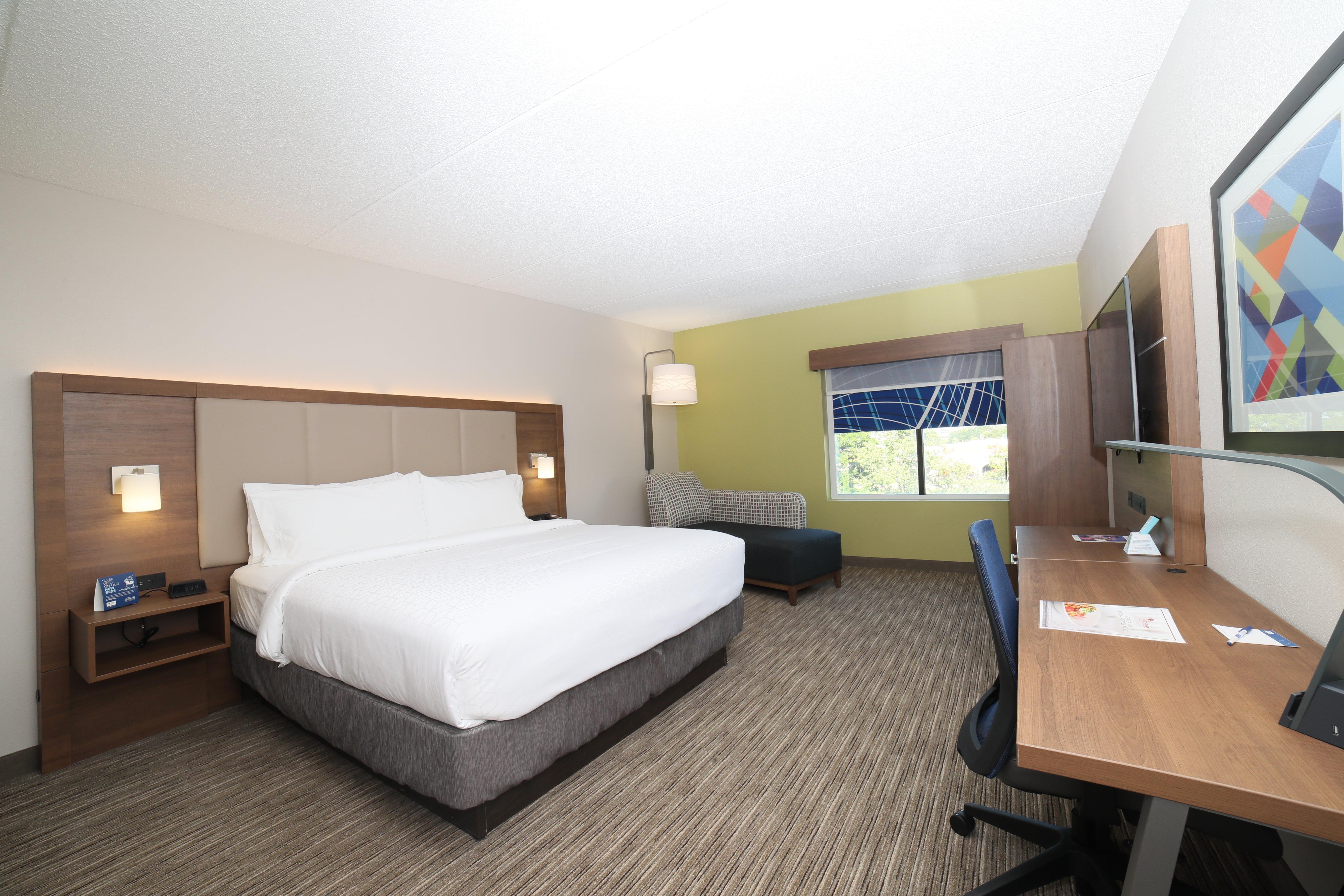 Holiday Inn Express Naperville By Ihg מראה חיצוני תמונה