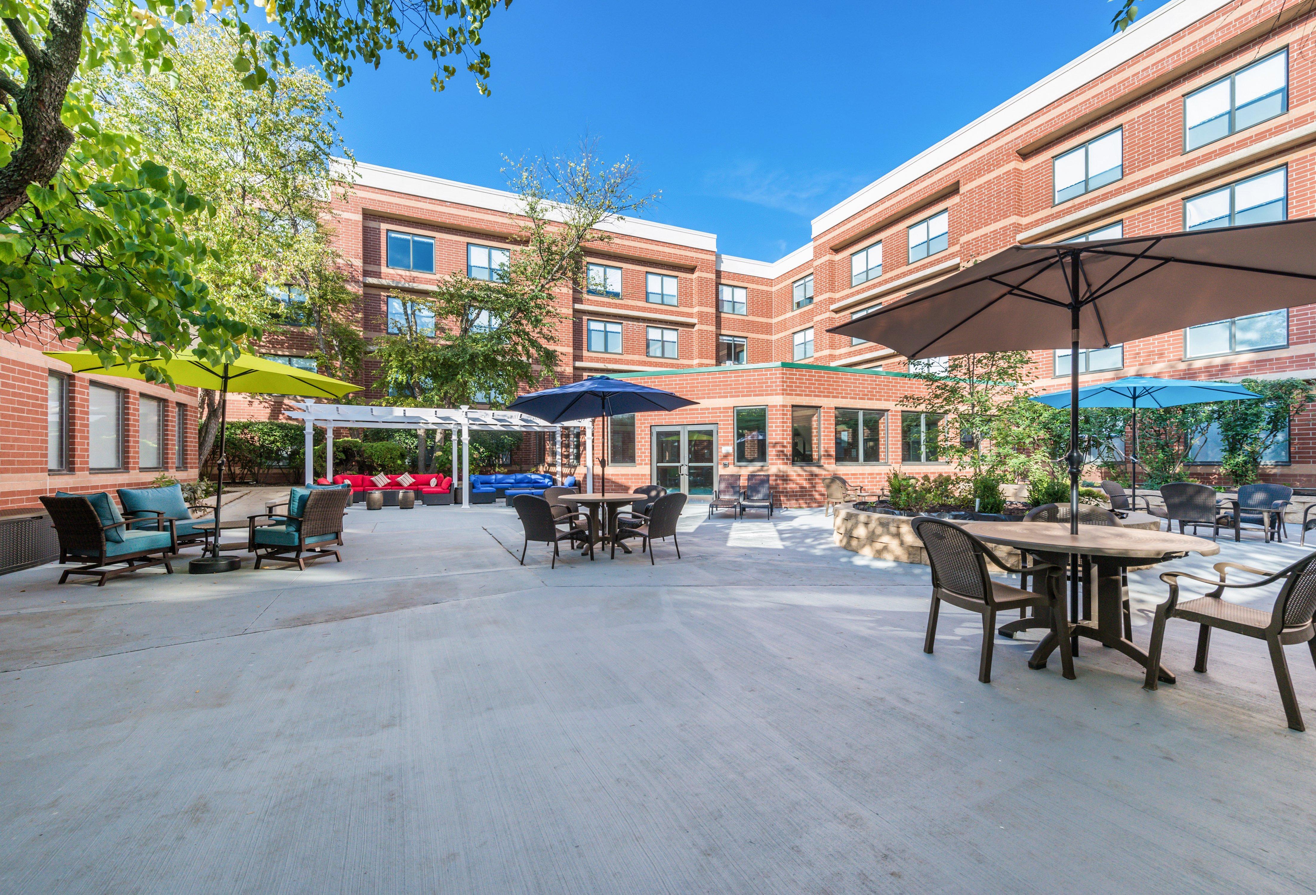 Holiday Inn Express Naperville By Ihg מראה חיצוני תמונה