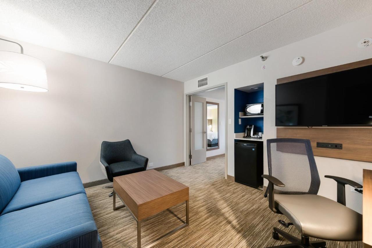 Holiday Inn Express Naperville By Ihg מראה חיצוני תמונה
