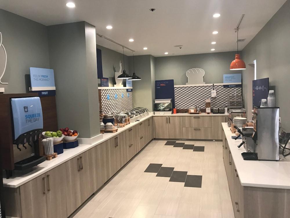 Holiday Inn Express Naperville By Ihg מראה חיצוני תמונה