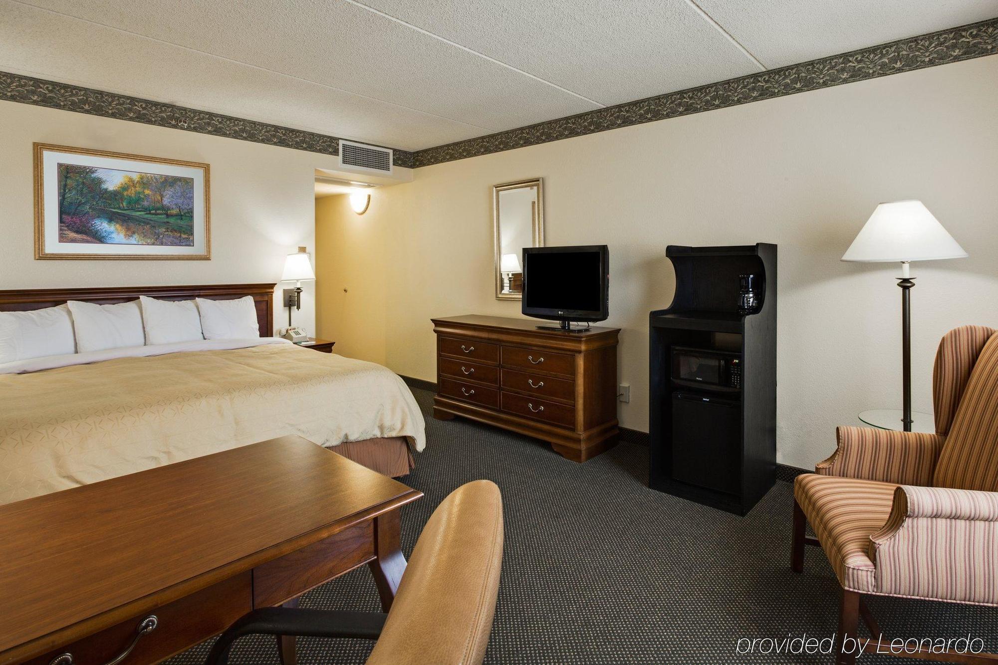 Holiday Inn Express Naperville By Ihg חדר תמונה