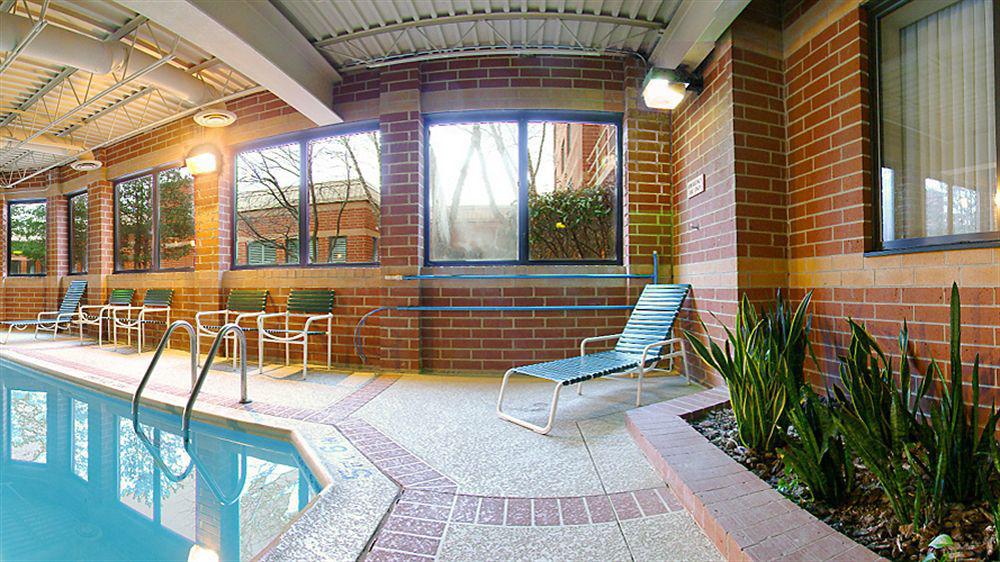 Holiday Inn Express Naperville By Ihg מראה חיצוני תמונה